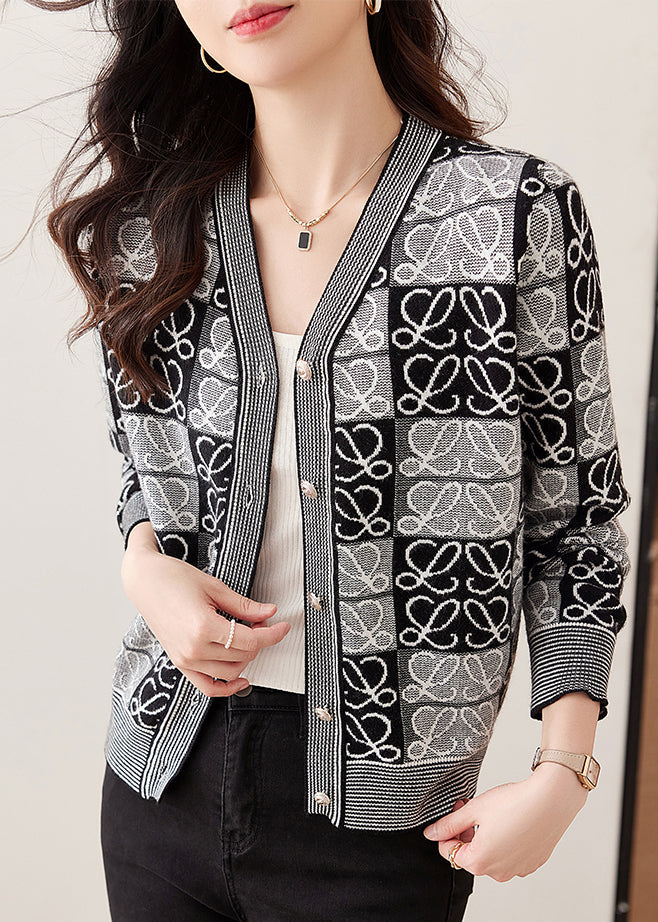 Sophisticated Top with a Clean Classic Look