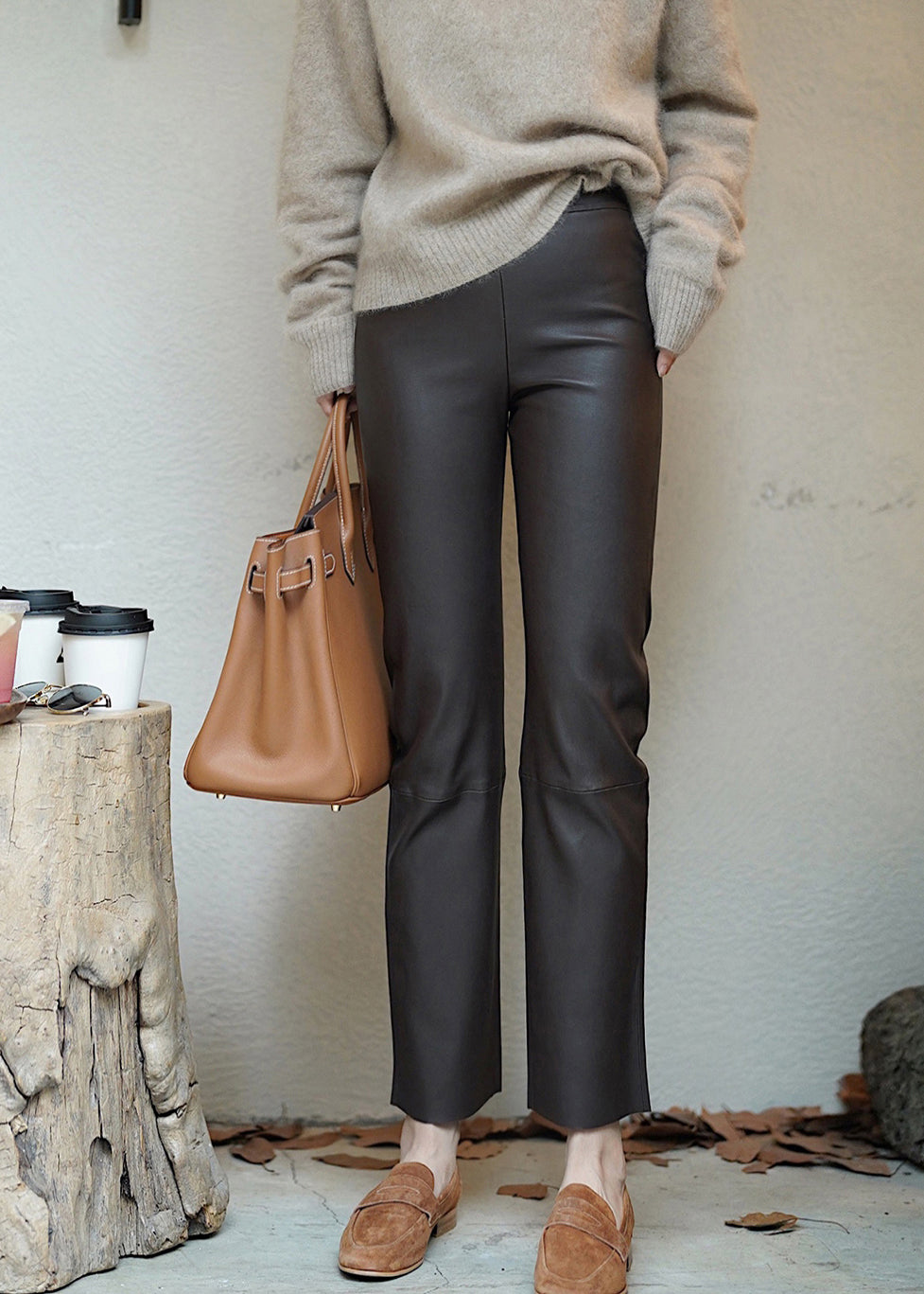 Well Tailored Pants with a Graceful Silhouette