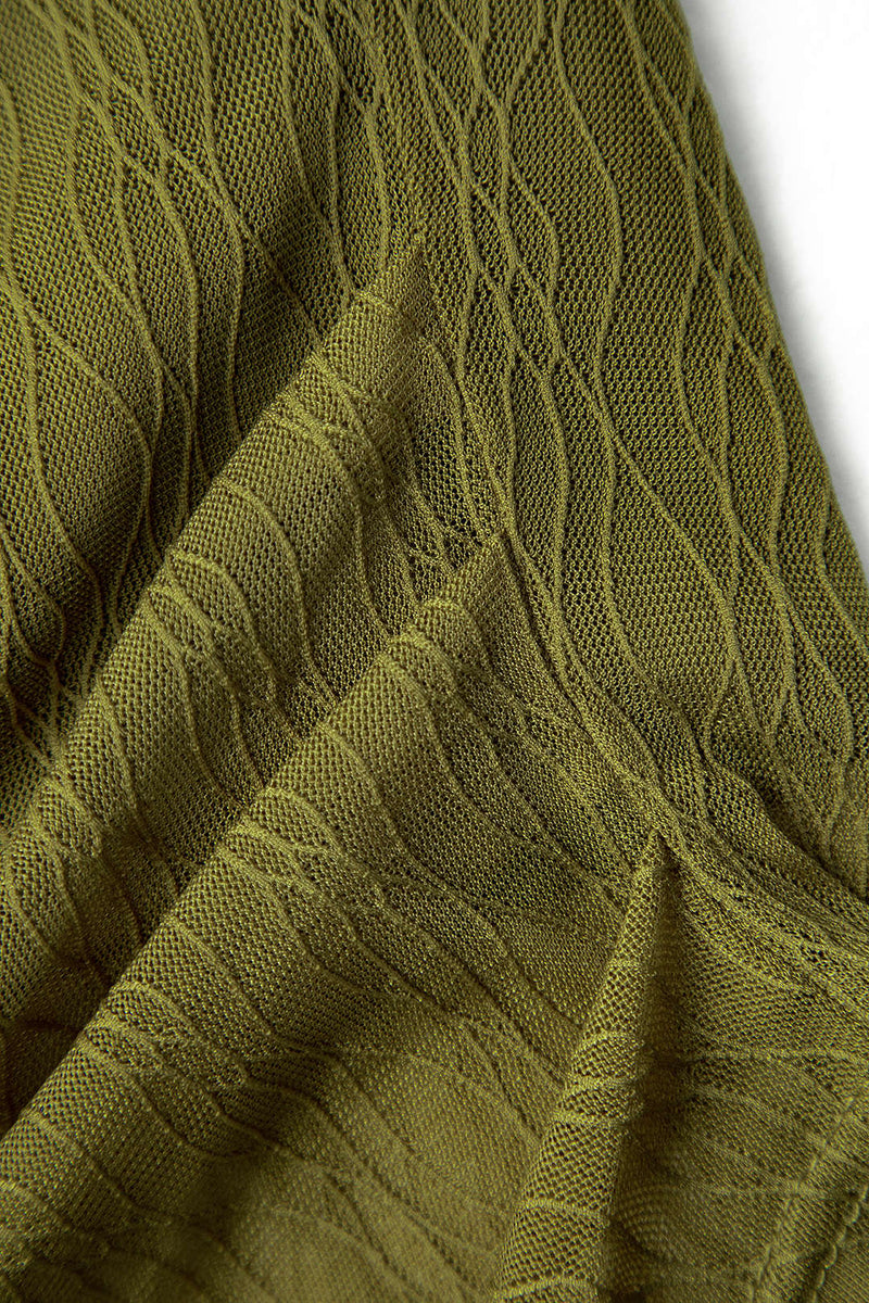 Beautifully Finished Top in a Timeless Design