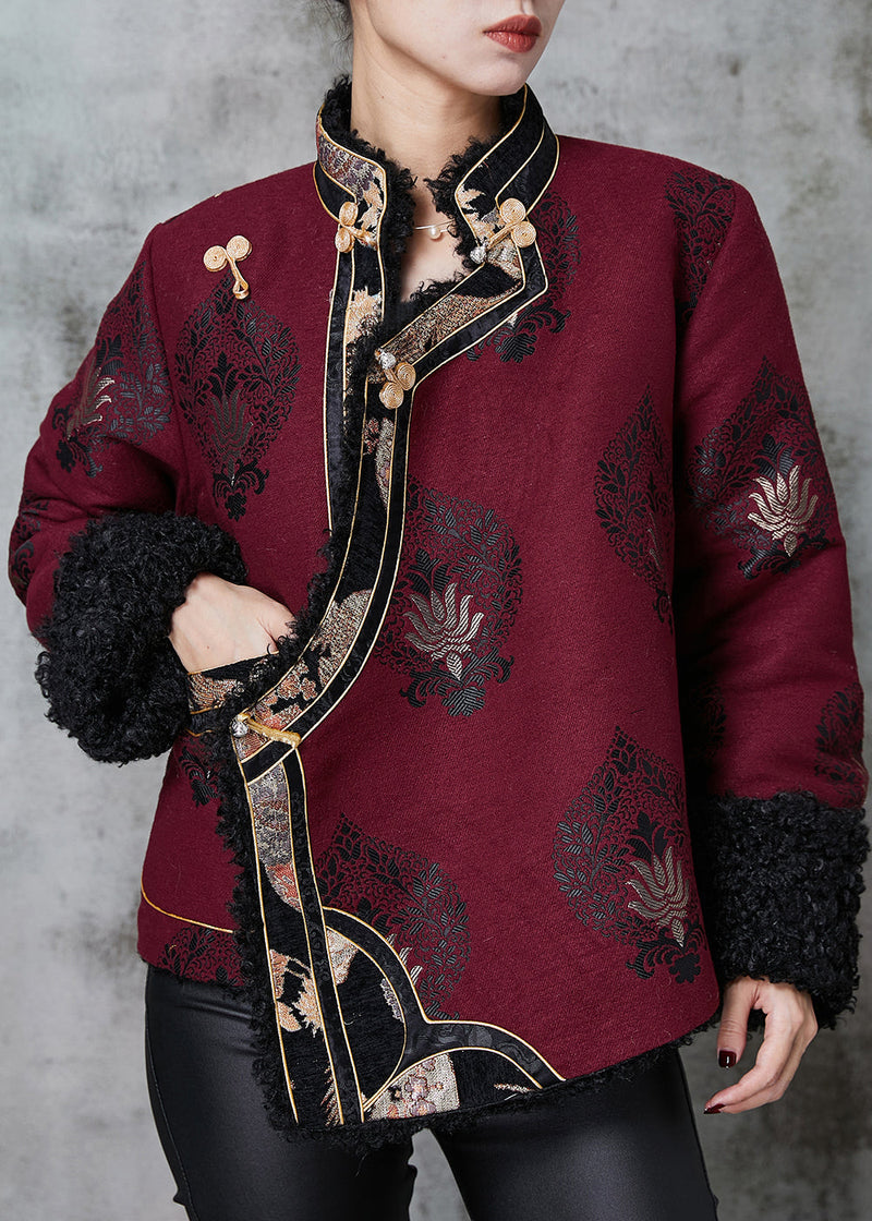 Well Tailored Coat with a Graceful Silhouette