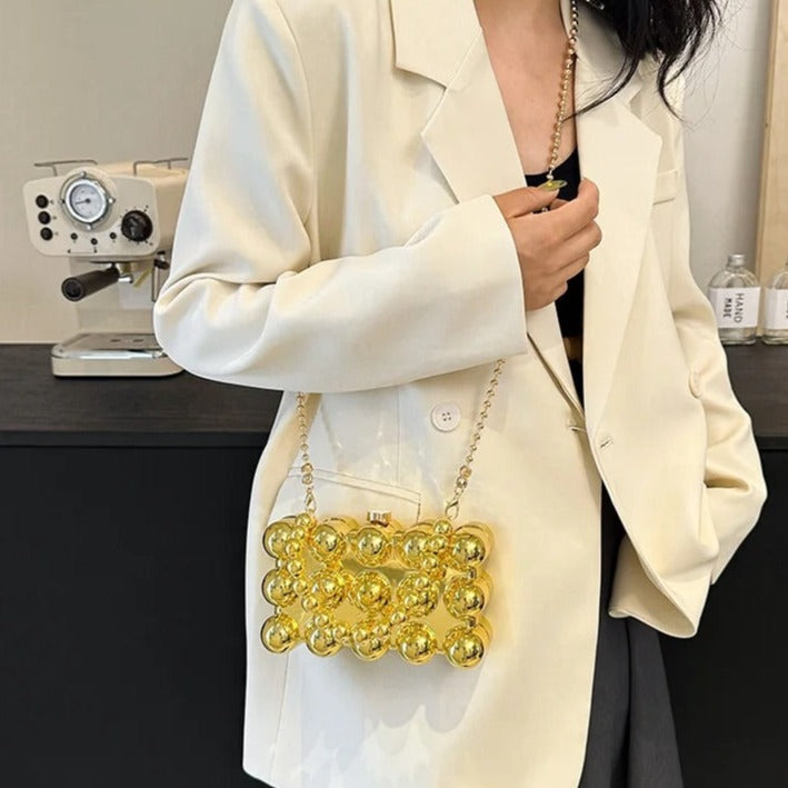 Beautifully Finished Bag in a Timeless Design