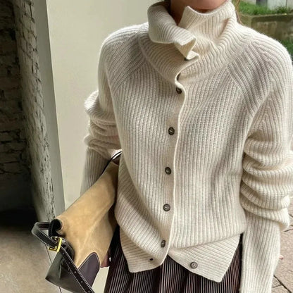 Elegantly Styled Cardigan for Everyday Wear