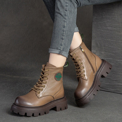 Polished Boots with an Effortless Classic Look