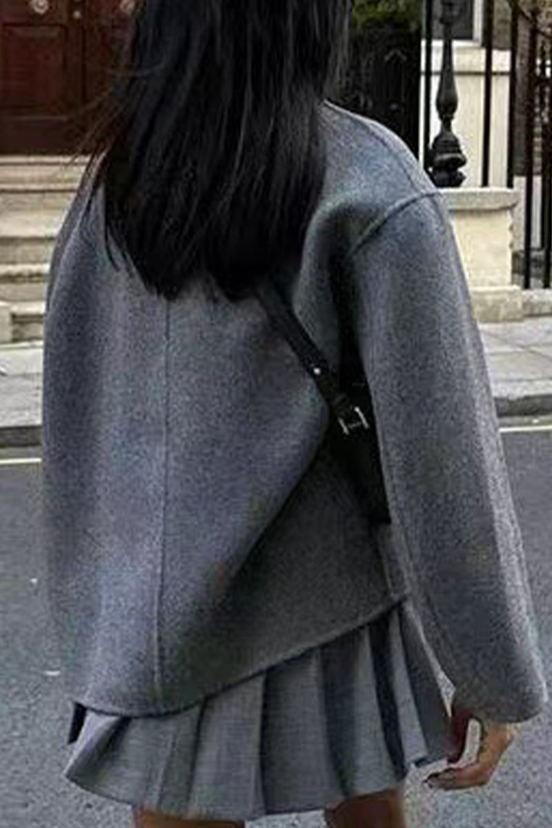 Gracefully Styled Garment for Any Occasion