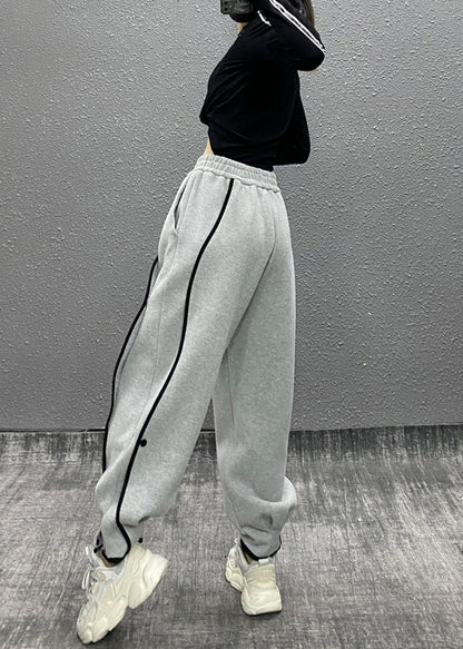 Well Tailored Pants with a Graceful Silhouette
