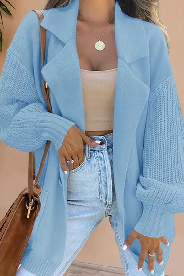 Effortlessly Elegant Cardigan with a Timeless Design