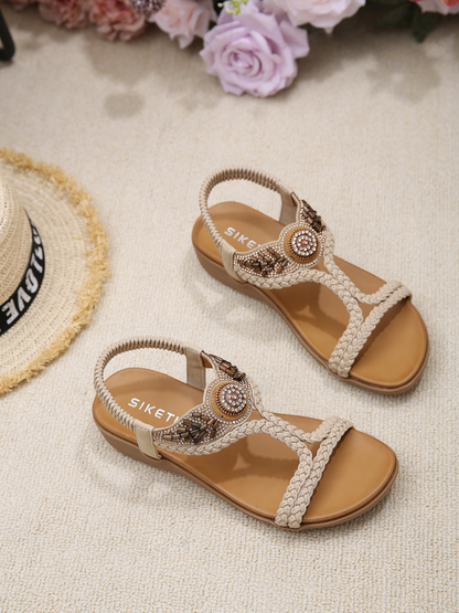 Effortlessly Elegant Garment with a Timeless Design