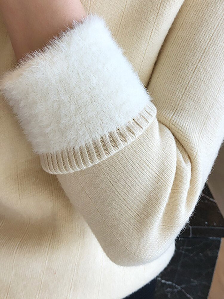 Classic Vintage Sweater with a Flattering Fit