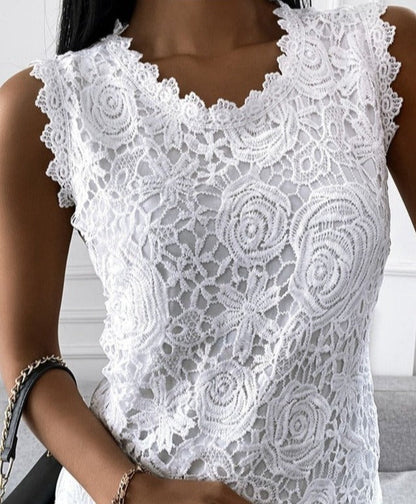Beautifully Finished Top in a Timeless Design