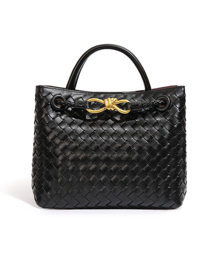 Elegantly Styled Bag for Everyday Wear