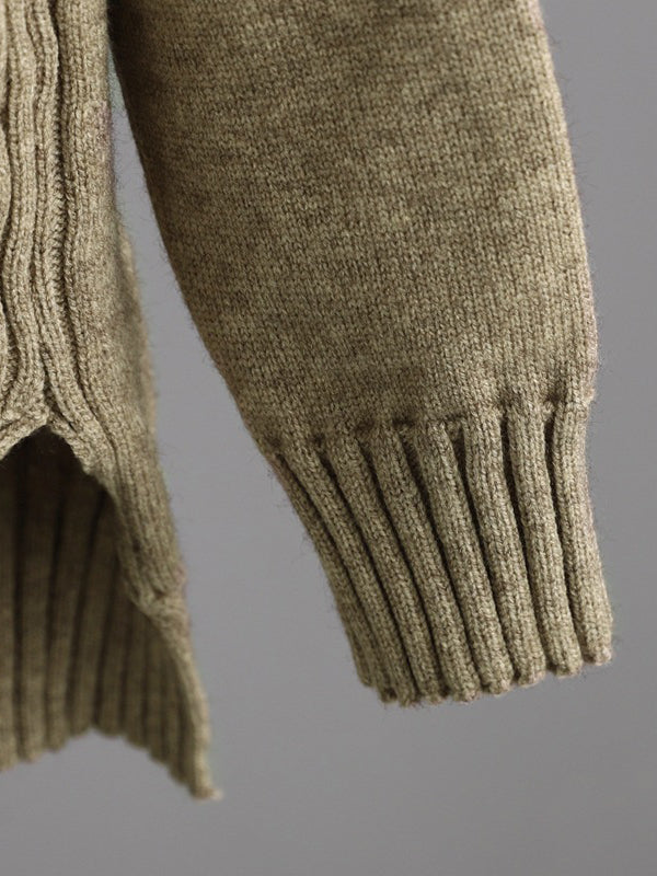 Effortlessly Elegant Sweater with a Timeless Design