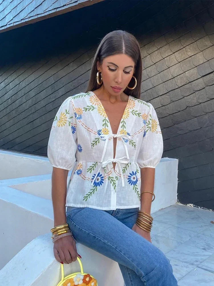Classic Vintage Blouse with a Flattering Fit