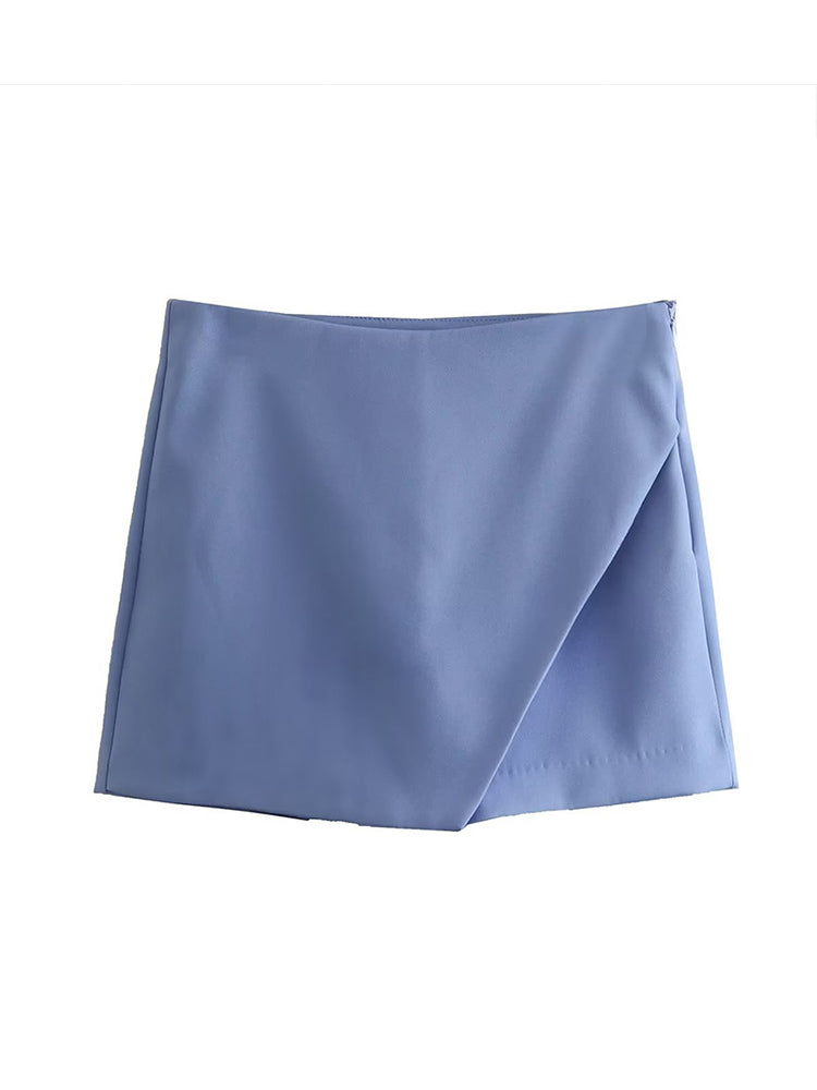 Gracefully Styled Garment for Any Occasion