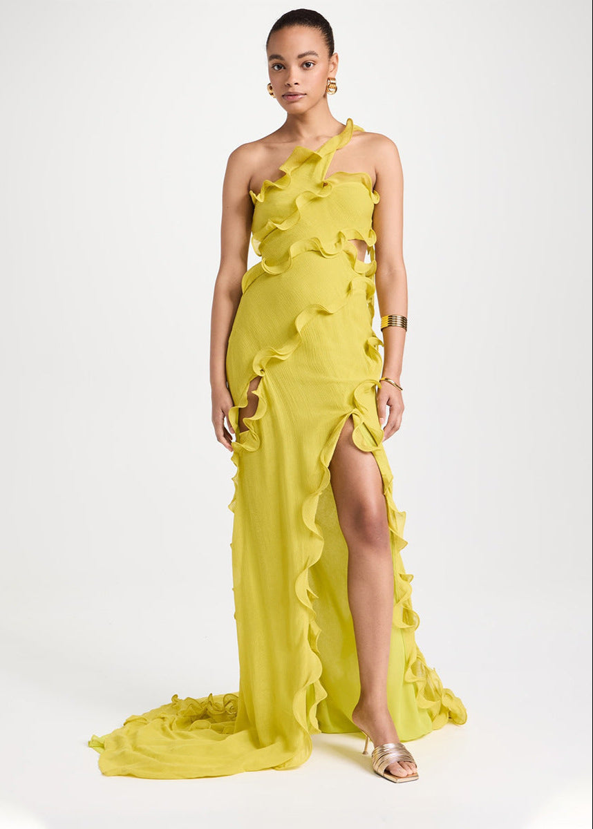 Beautifully Finished Garment in a Timeless Design