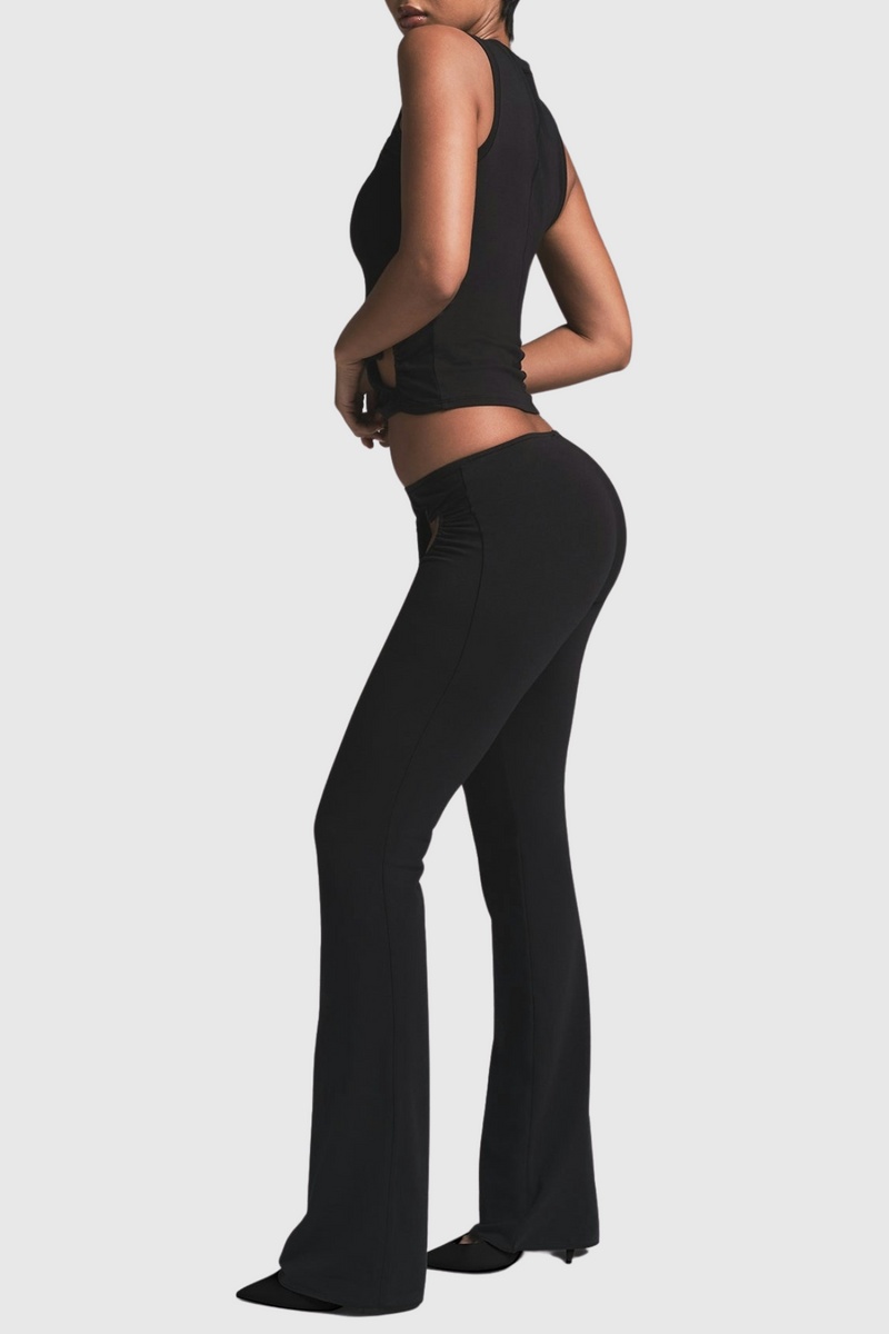 Effortlessly Elegant Top with a Timeless Design