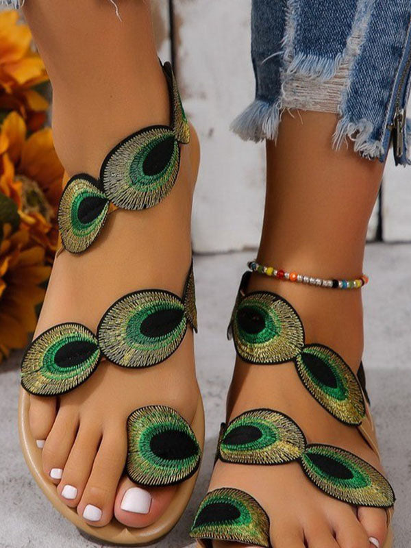 Well Tailored Sandals with a Graceful Silhouette