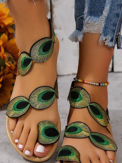 Well Tailored Sandals with a Graceful Silhouette