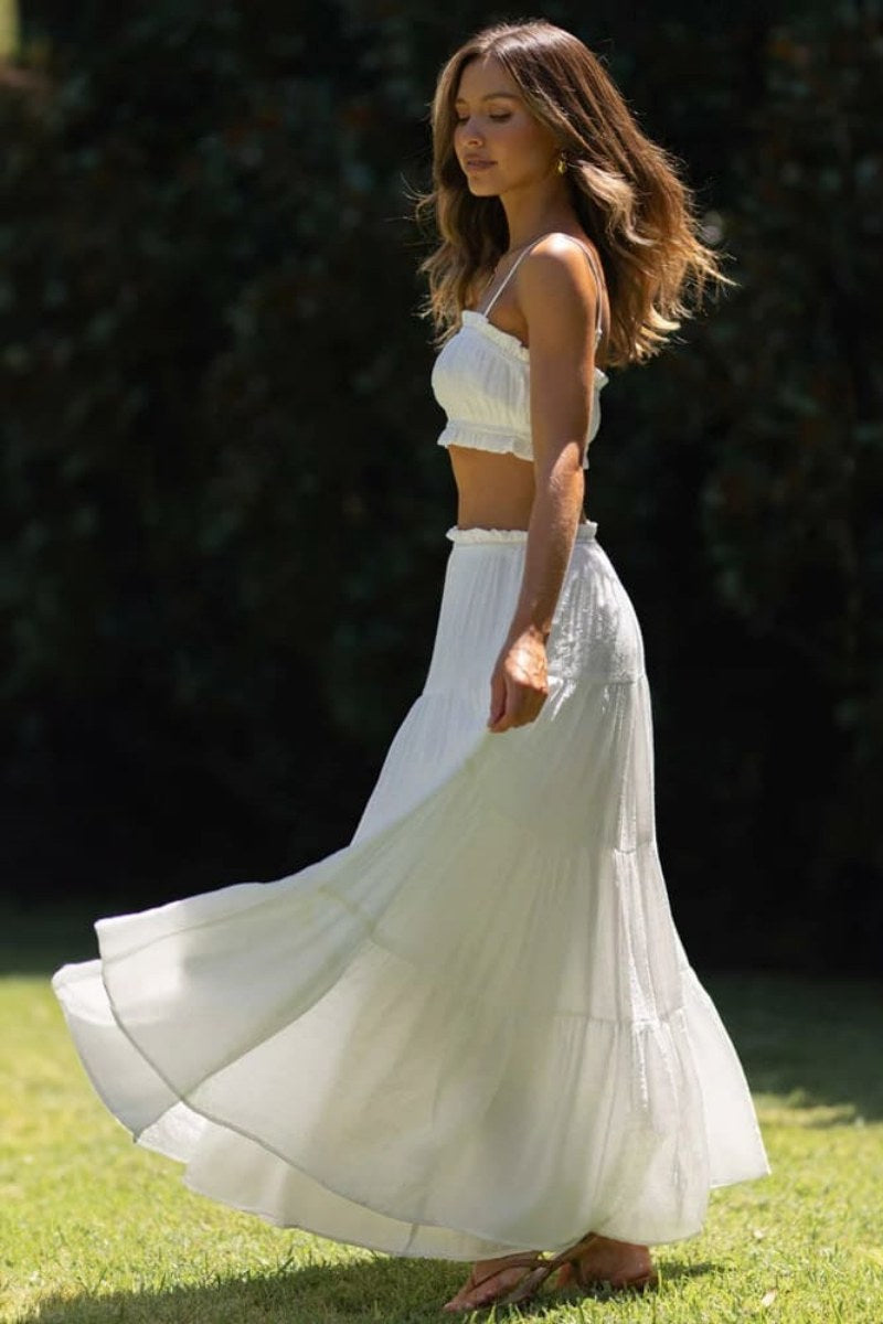 Sophisticated Garment with a Clean Classic Look