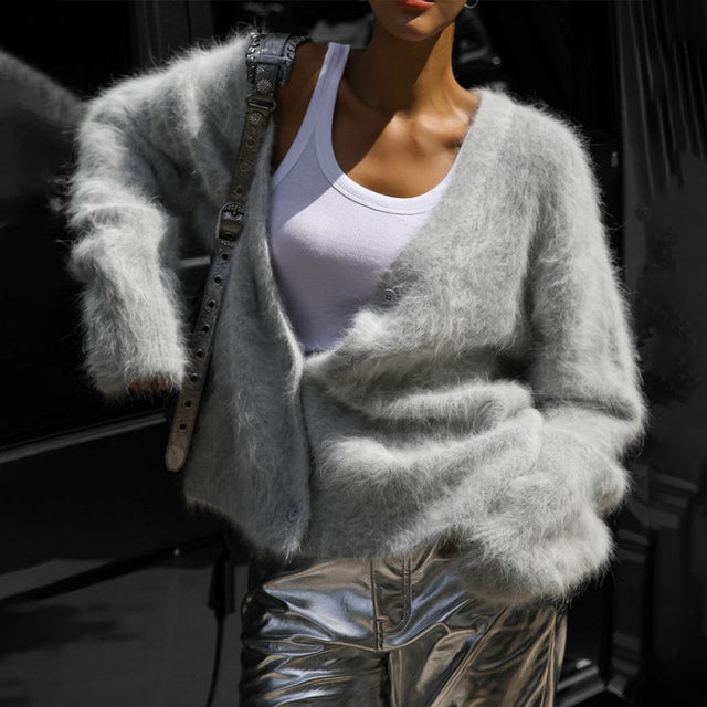 Beautifully Crafted Cardigan in a Classic Style