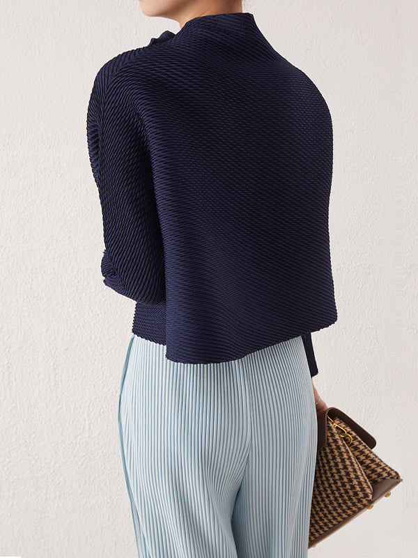 Well Tailored T-Shirt with a Graceful Silhouette
