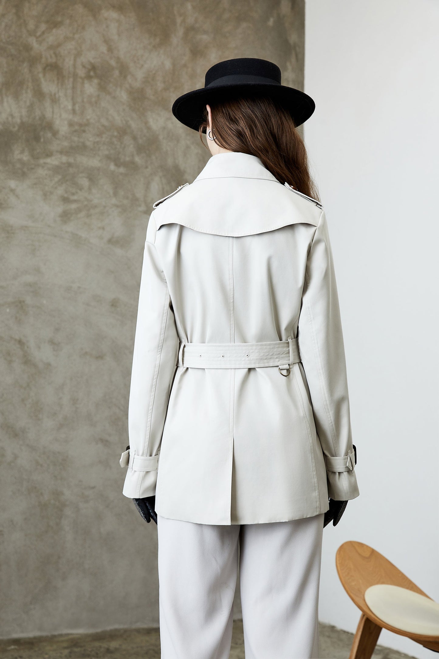 Well Tailored Coat with a Graceful Silhouette
