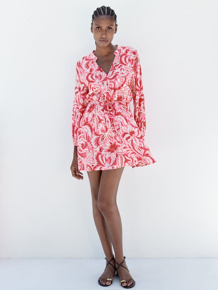 Sophisticated Dress with a Clean Classic Look