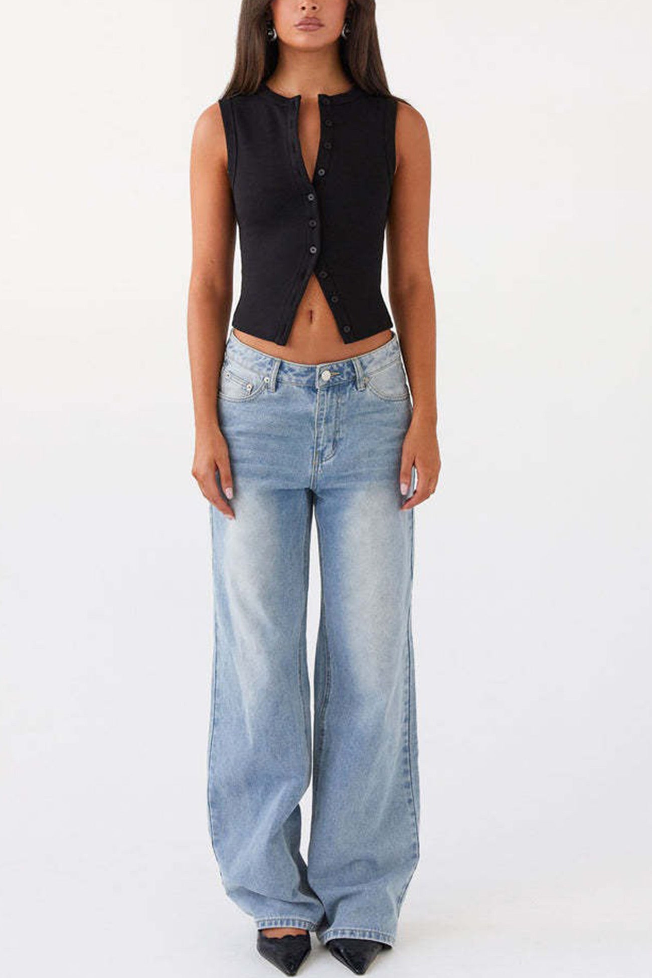 Effortlessly Elegant Top with a Timeless Design