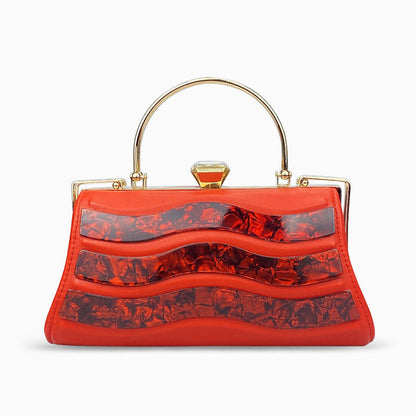 Beautifully Finished Bag in a Timeless Design