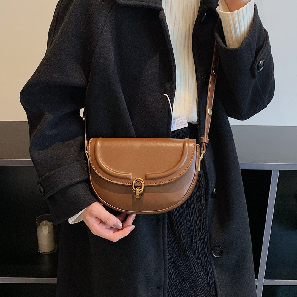 Polished Bag with an Effortless Classic Look