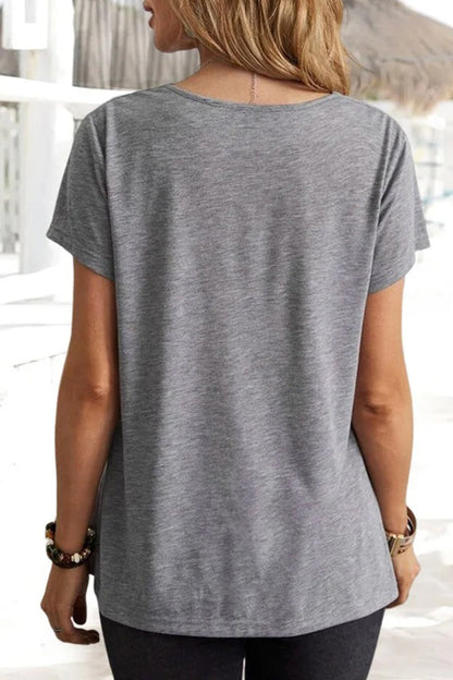 Effortlessly Elegant T-Shirt with a Timeless Design