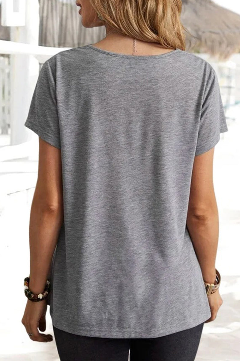 Effortlessly Elegant T-Shirt with a Timeless Design