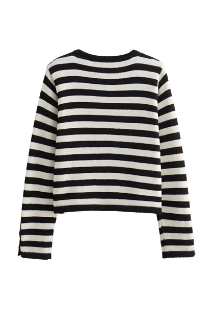 Gracefully Styled Cardigan for Any Occasion