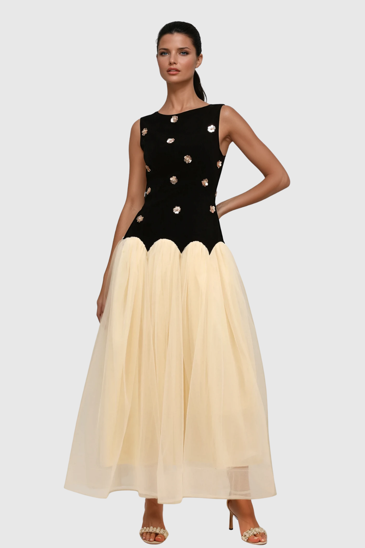 Beautifully Crafted Dress in a Classic Style