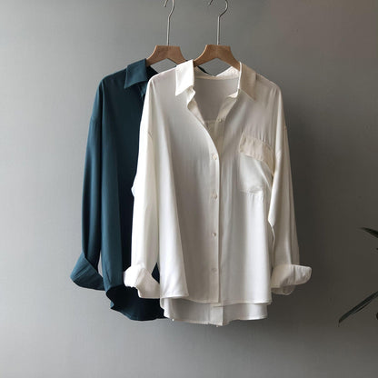 Classic Vintage Shirt with a Flattering Fit