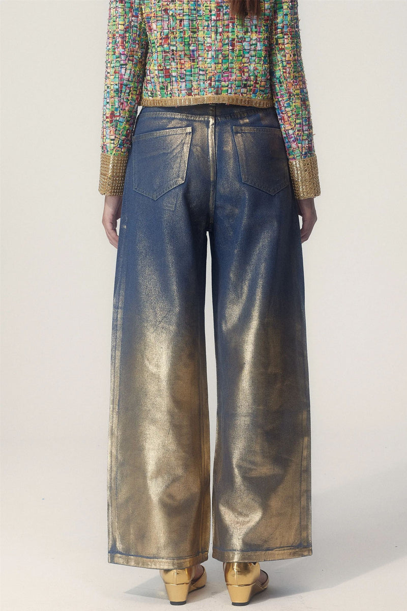 Classic Vintage Garment with a Flattering Fit