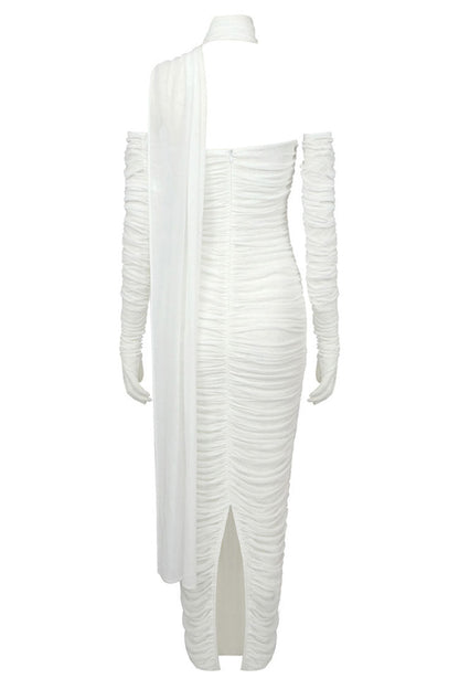 A Vintage Style Dress with Delicate Timeless Details