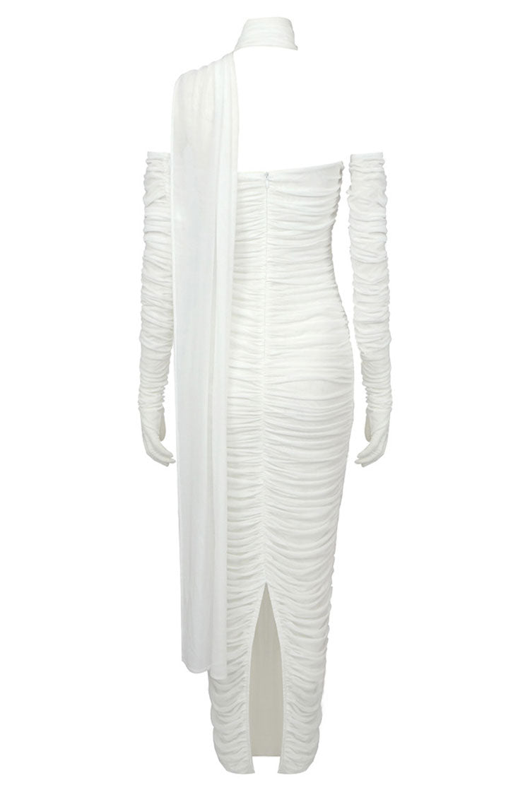 A Vintage Style Dress with Delicate Timeless Details