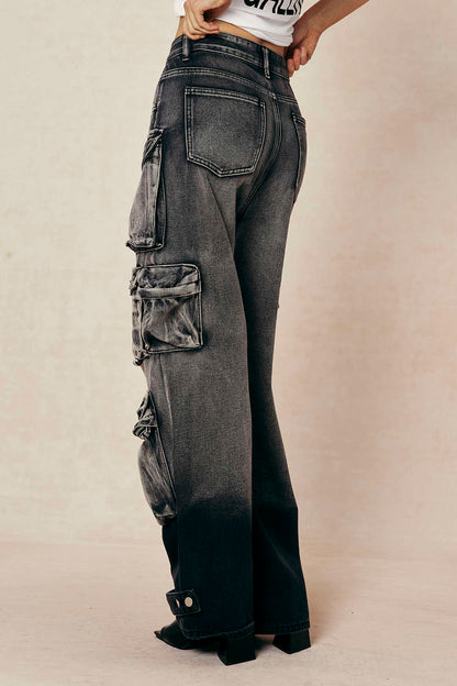 Well Tailored Pants with a Graceful Silhouette