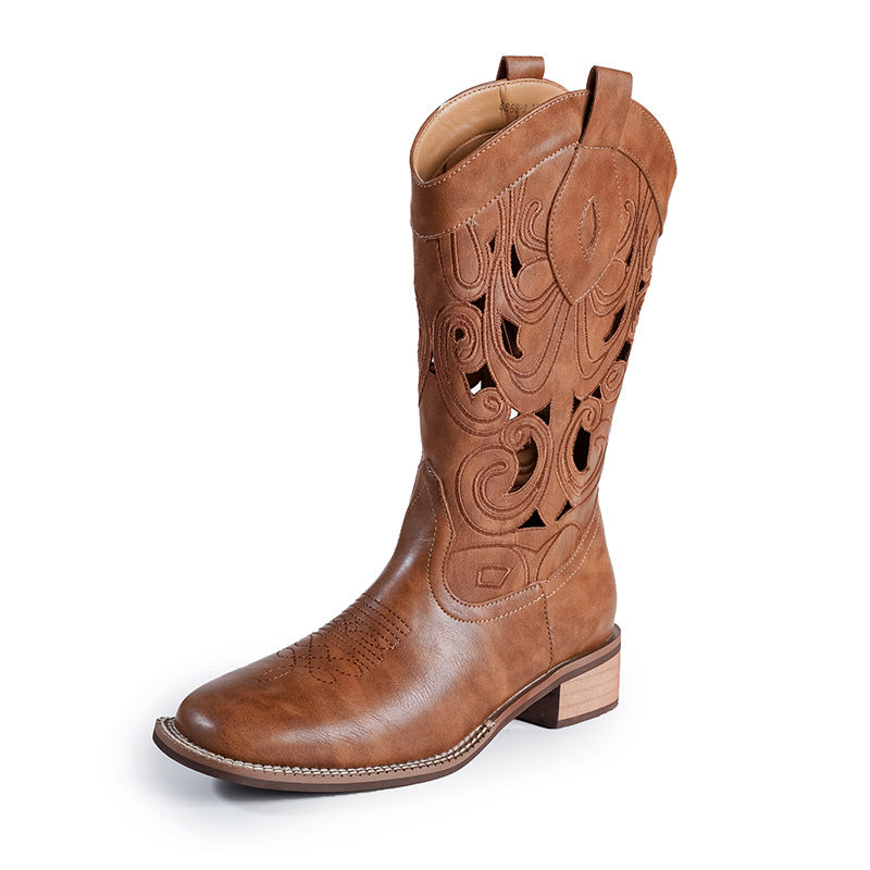 Polished Boots with an Effortless Classic Look