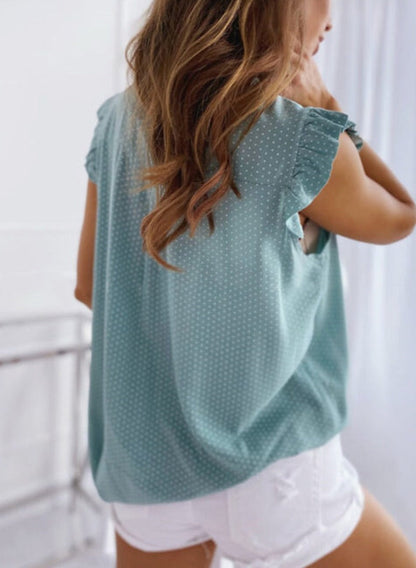 Well Tailored Blouse with a Graceful Silhouette