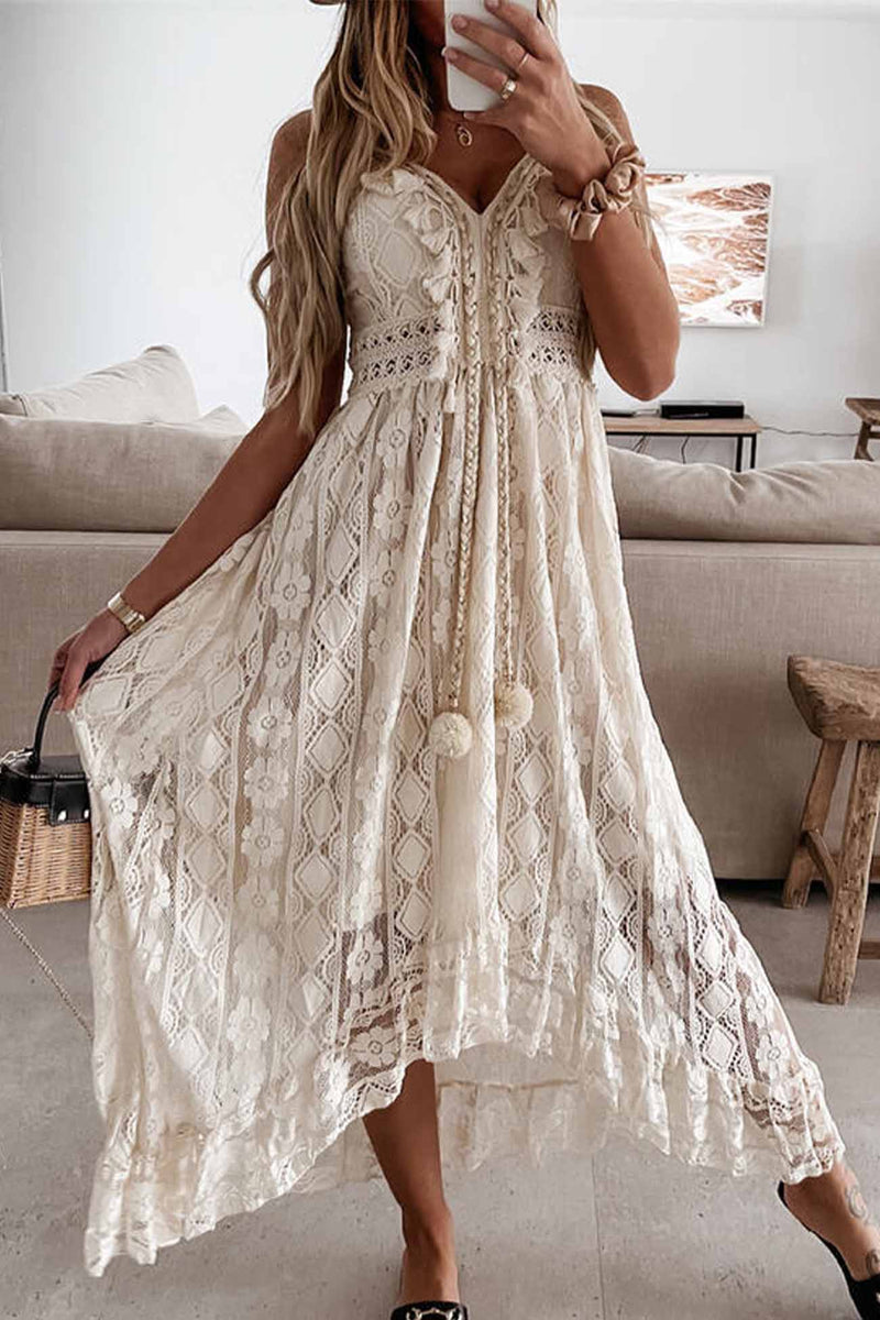 Beautifully Finished Dress in a Timeless Design