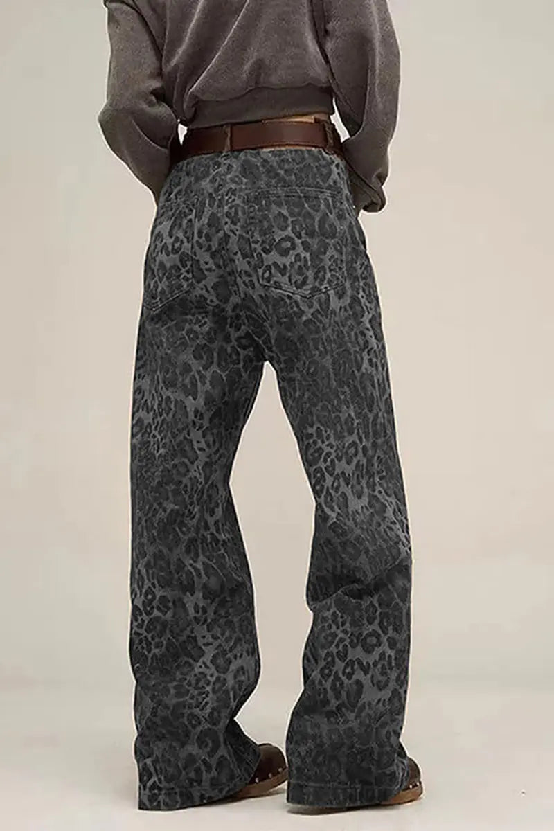 Well Tailored Garment with a Graceful Silhouette