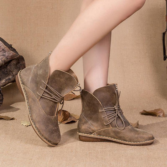 Beautifully Finished Boots in a Timeless Design