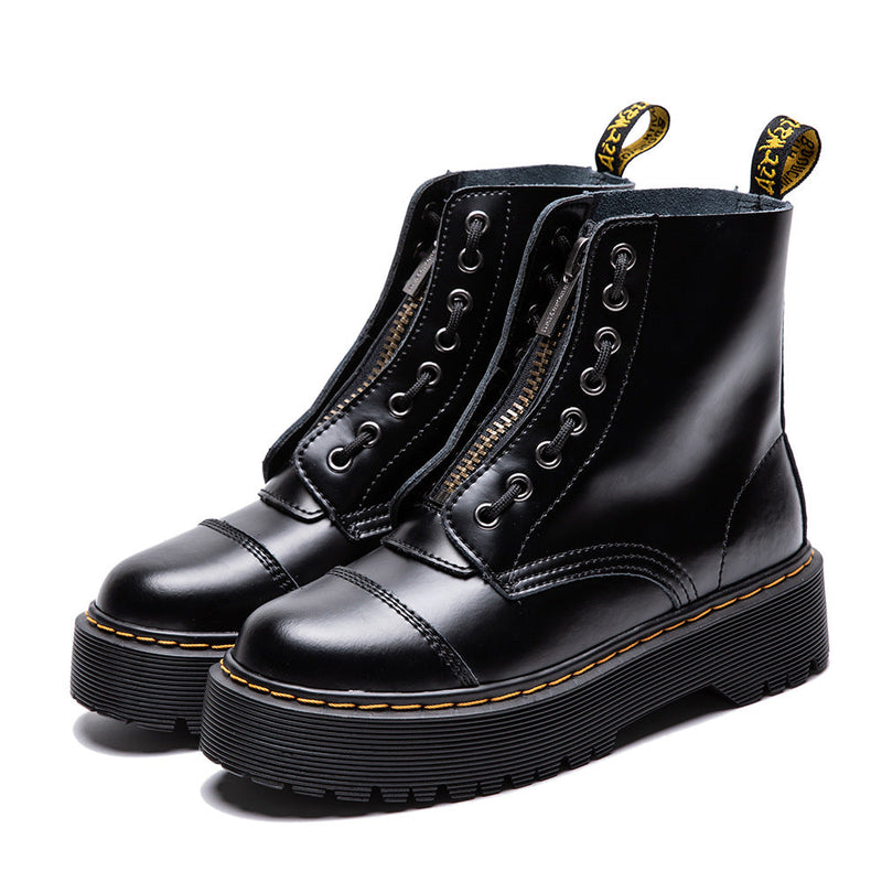 Beautifully Finished Boots in a Timeless Design