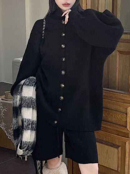 Classic Vintage Sweater with a Flattering Fit