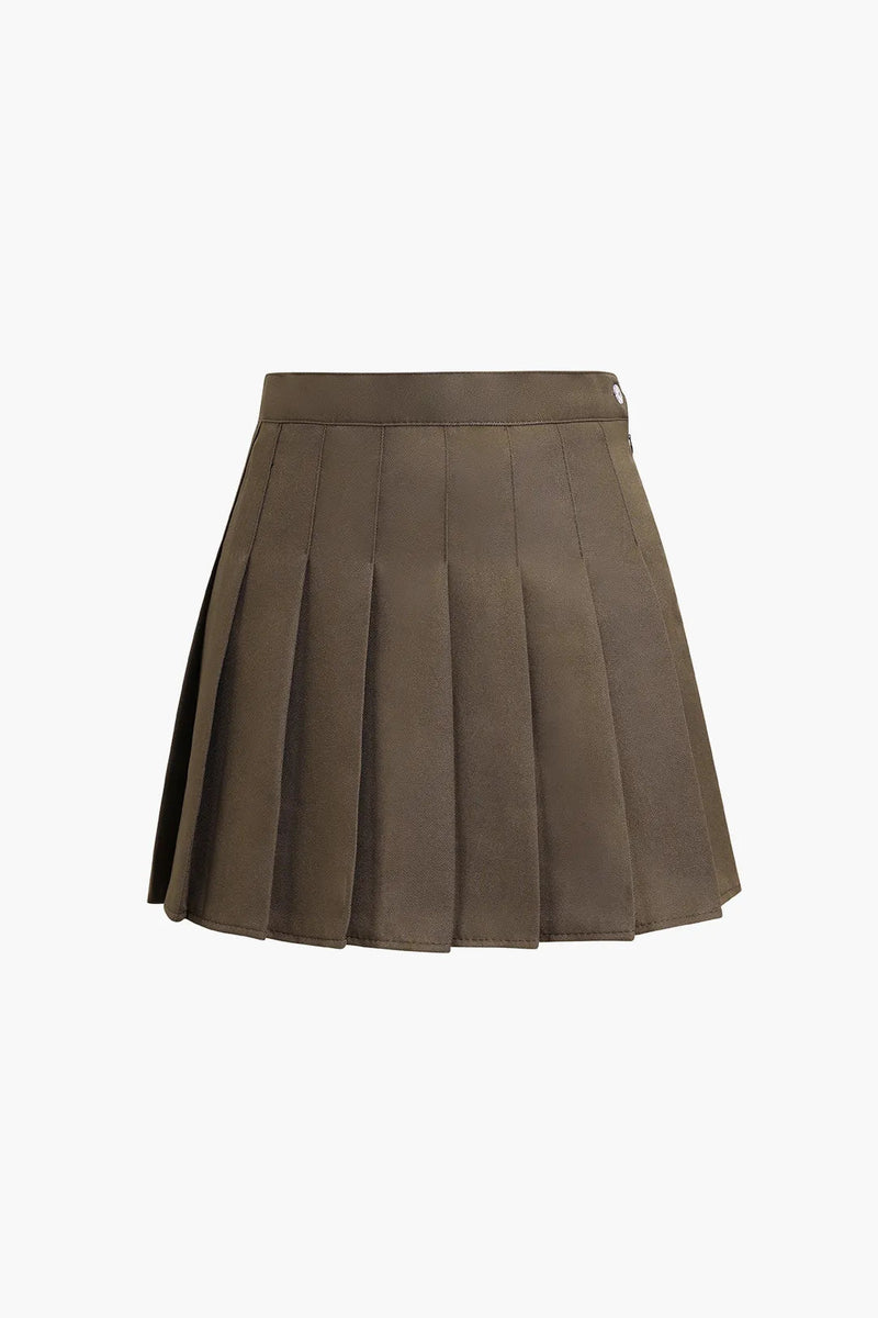 Effortlessly Elegant Garment with a Timeless Design