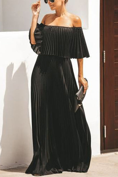Classic Vintage Dress with a Flattering Fit