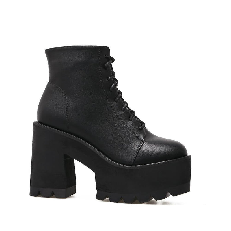 Gracefully Styled Boots for Any Occasion