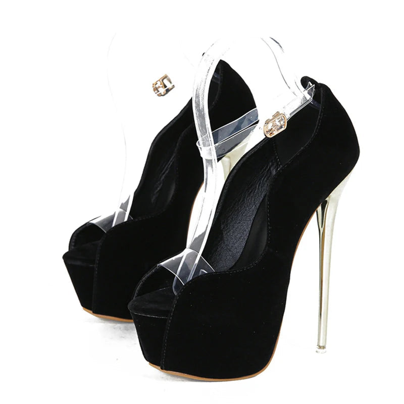 Polished Heels with an Effortless Classic Look
