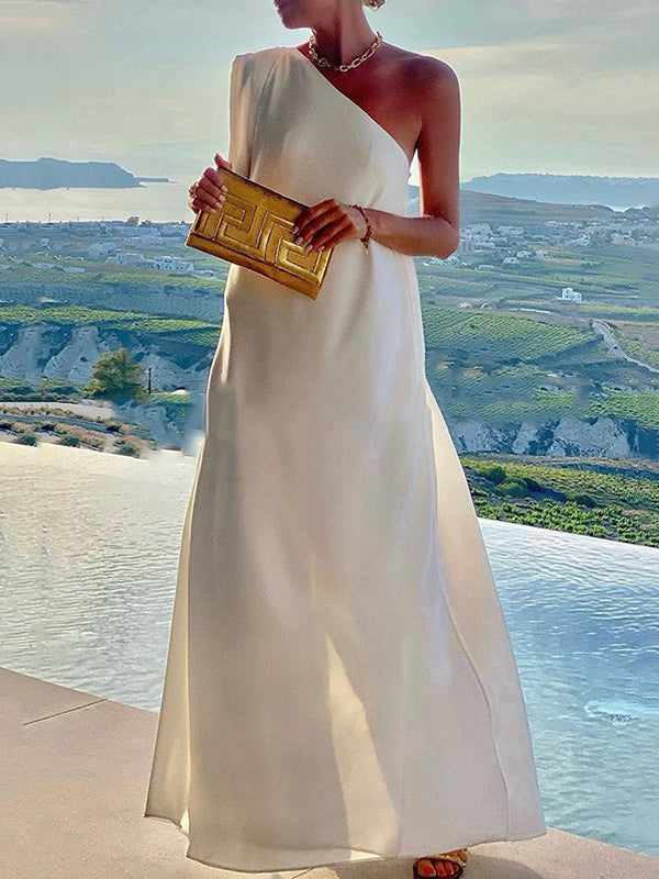 Effortlessly Elegant Dress with a Timeless Design